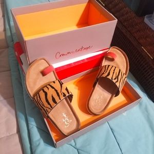 Crown Vintage NEW sandals